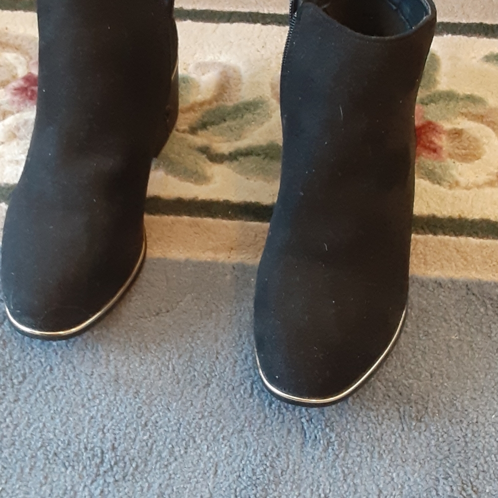 Ardene Classic black ankle boots